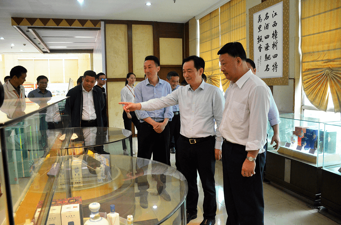 宜春市委副書記、市政府代市長王水平視察四特